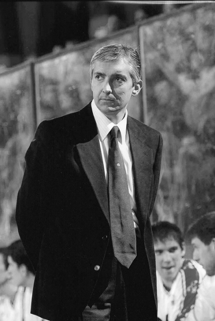 Coach Carmenati alla guida della Breil Milano nella stagione 2003/04